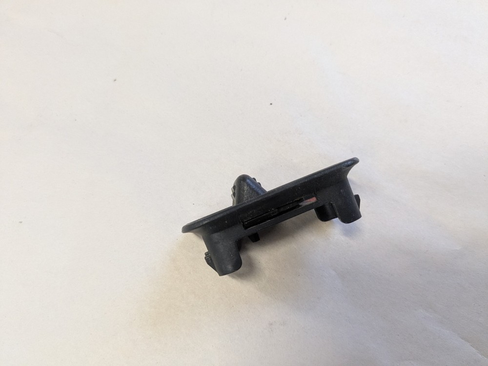 2000-2006 Chevy GMC Interior Door Lock Slider
