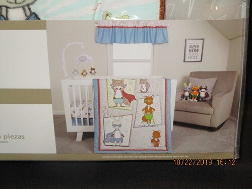 Trend Lab Superheroes 4-Pc Crib Bedding Set Includes Window Valance *New*