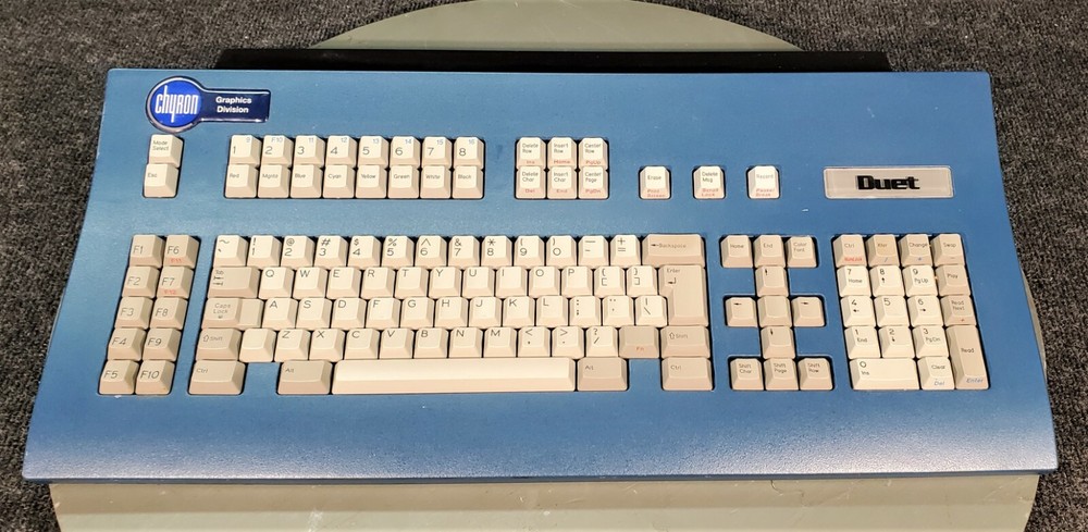 CHYRON DUET LE VIDEO GRAPHICS SYSTEM w/ KEYBOARD DUET KYBD
