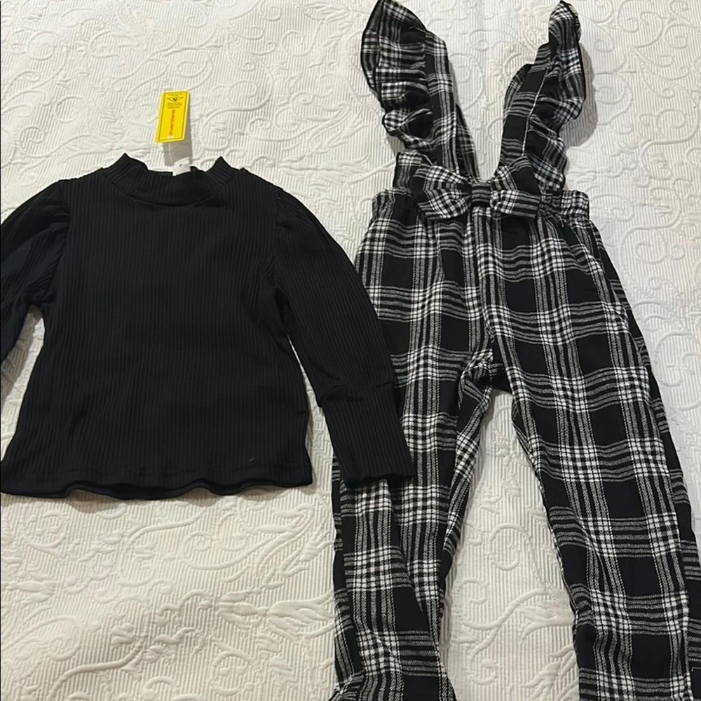 Shein Bundle 2-3 Years. 3 outfits. NWT kids/tiddler