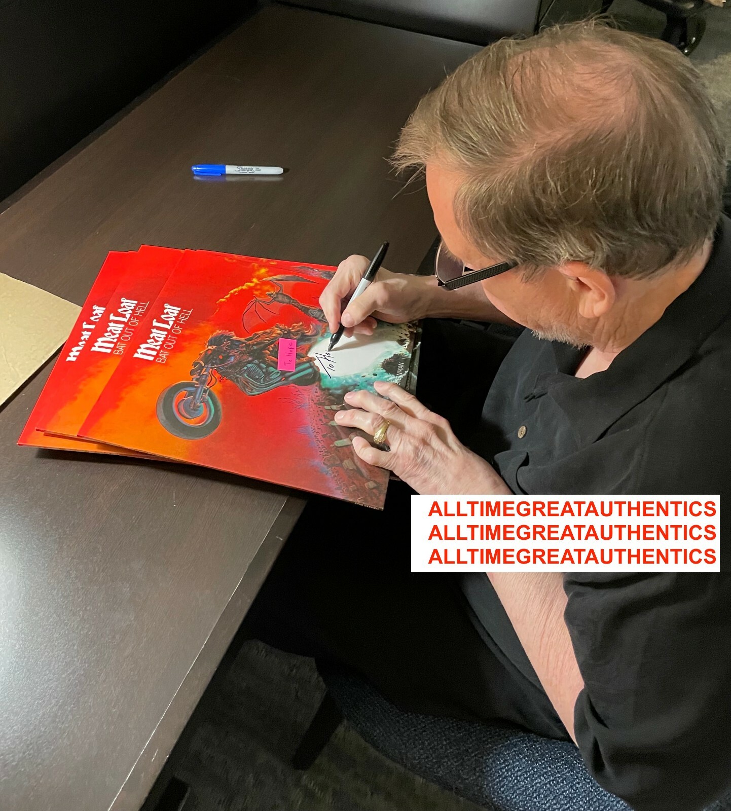 MEAT LOAF SIGNED 'BAT OUT OF HELL' VINYL RECORD ALBUM LP MEATLOAF PROOF JSA COA