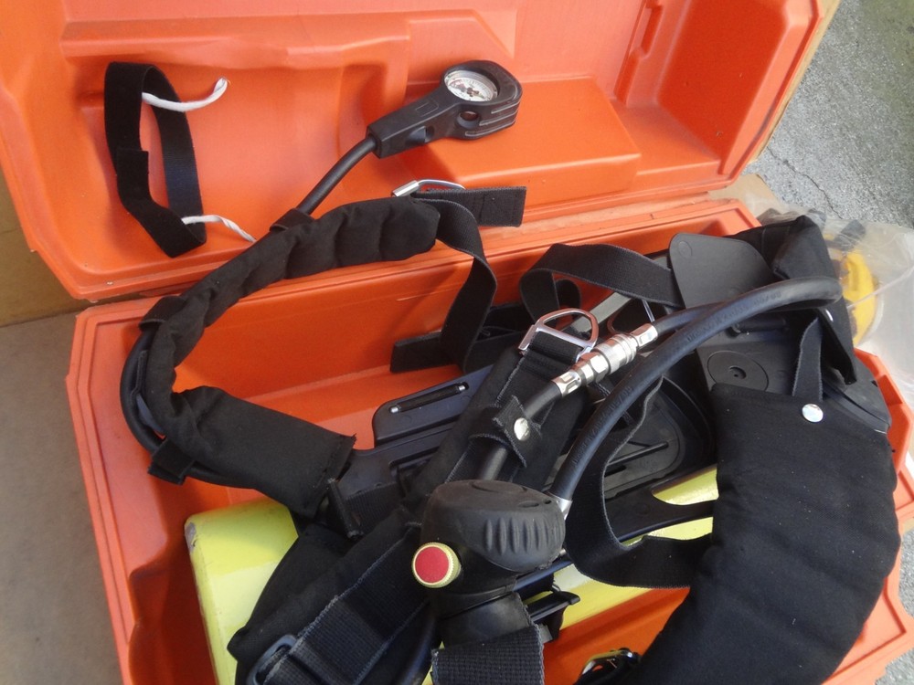 DRAGER SCBA Complete Kit In Hard Case Firefighter Air System
