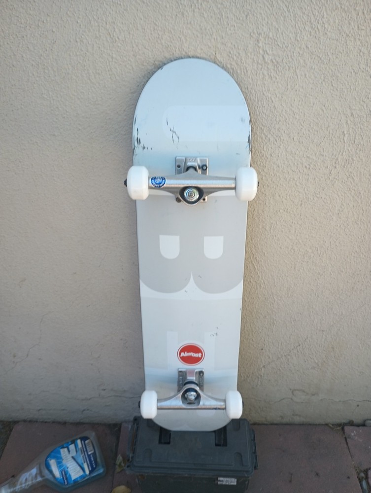 Almost Light skateboard, Royal, 52 mm
