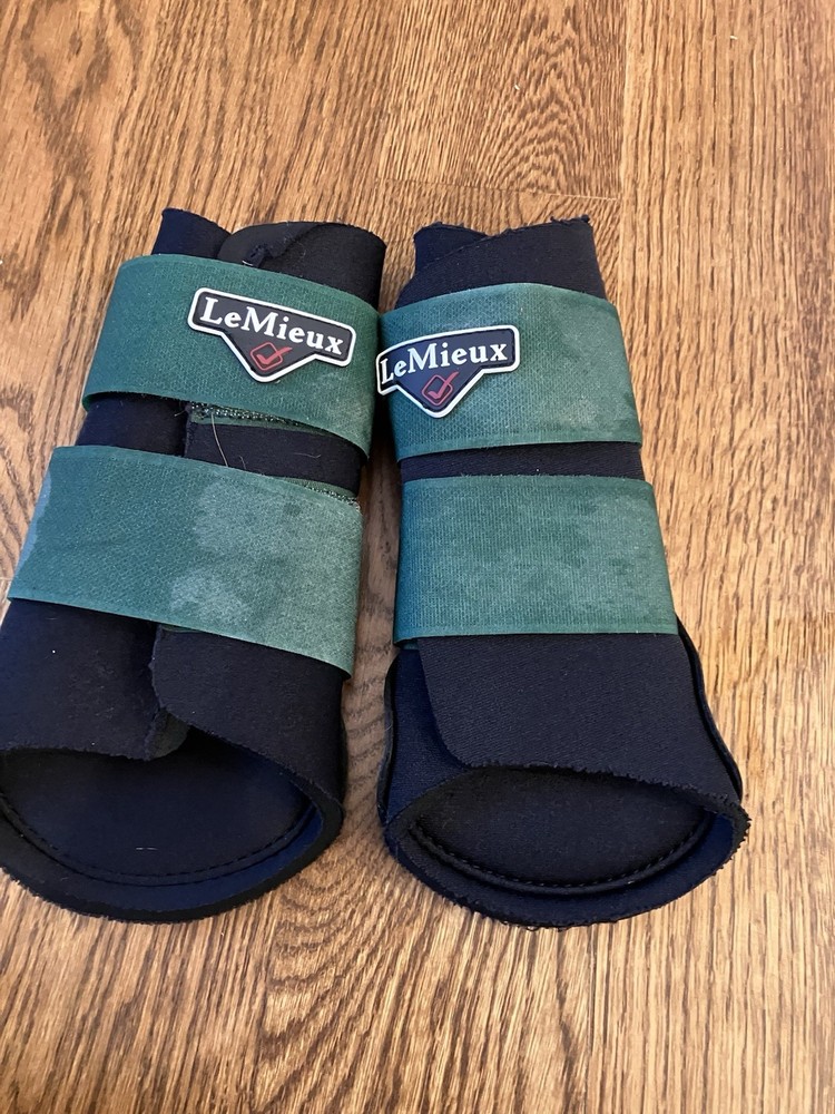 Lemieux Grafter Brushing Boot-Size Medium Hunter Green