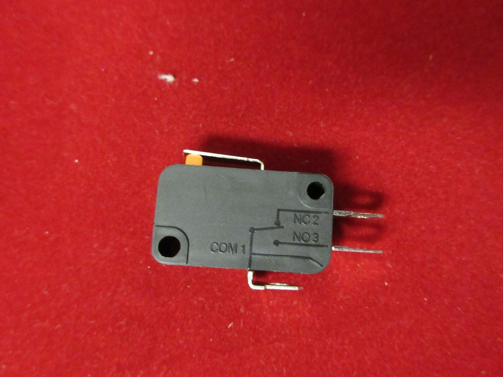 Micro Switch (Tend) TMV102-D; 10A Short Lever Type; (1C bottom terminal #187)
