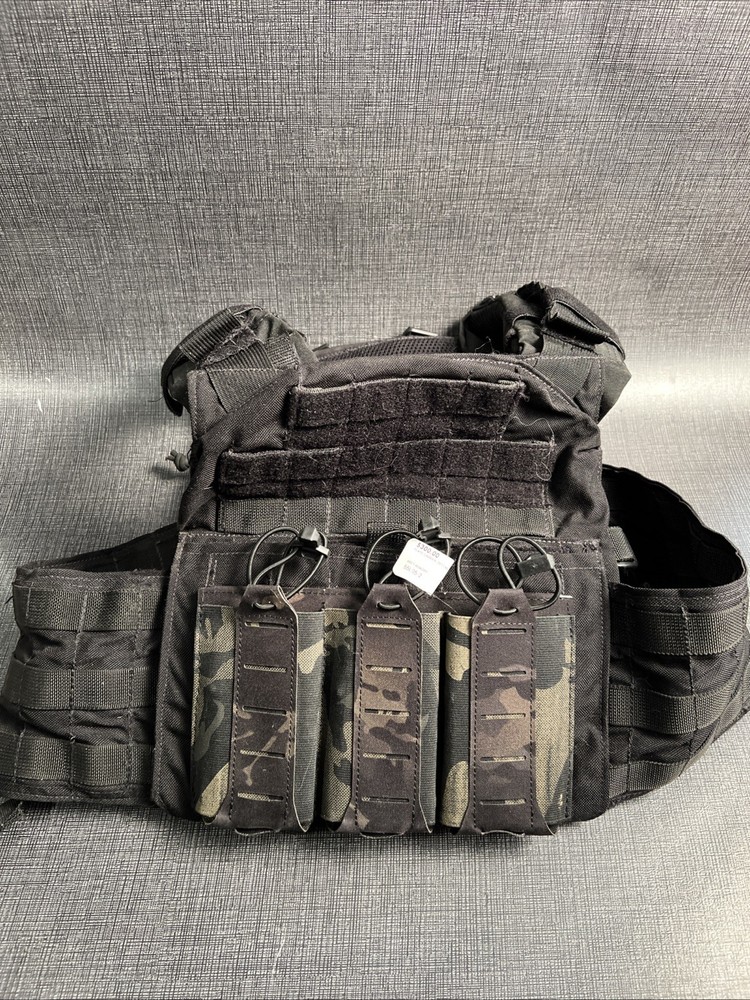ARES ARMOR PLATE CARRIER - ADDED POUCHES - BLACK