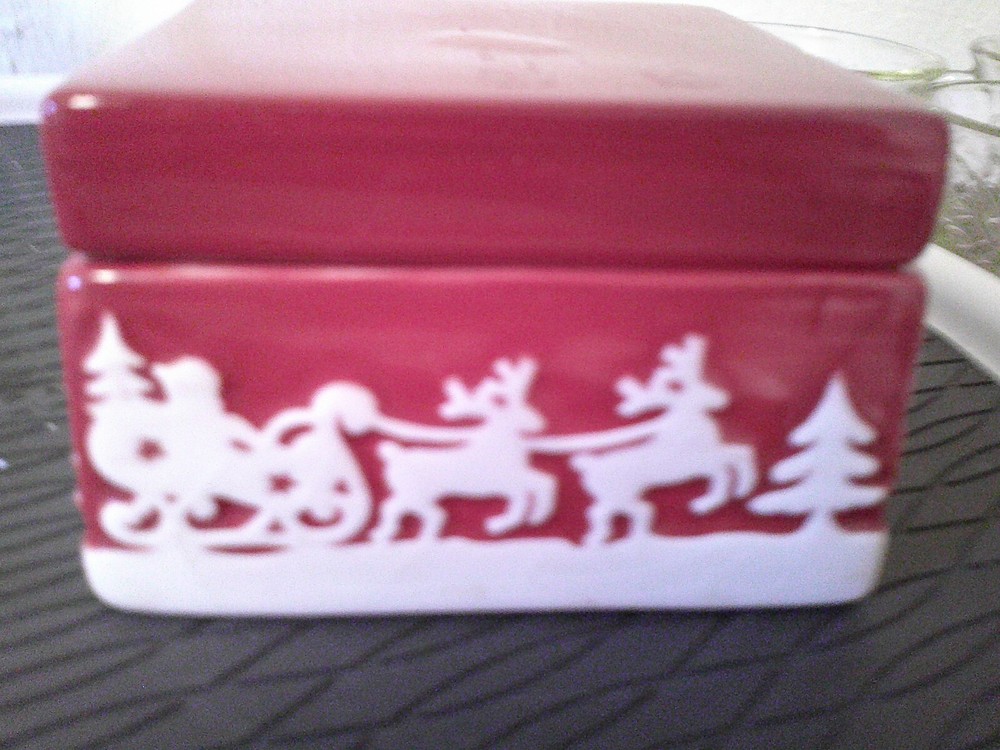 Christmas Themed Ceramic Keepsake/Trinket Box