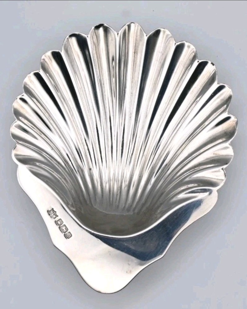 Antique Mappin & Webb Solid Hallmarked Silver Shell Dish 66g Sheffield 1918