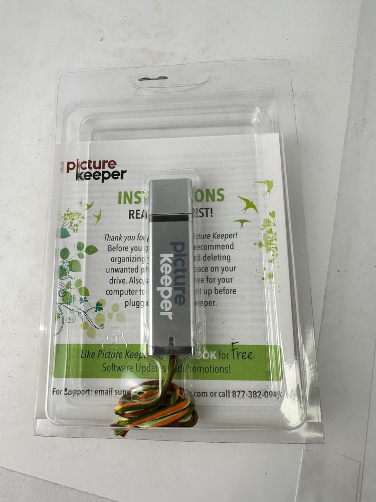 New Picture Keeper 16gb Storage System PK16 Includes Software