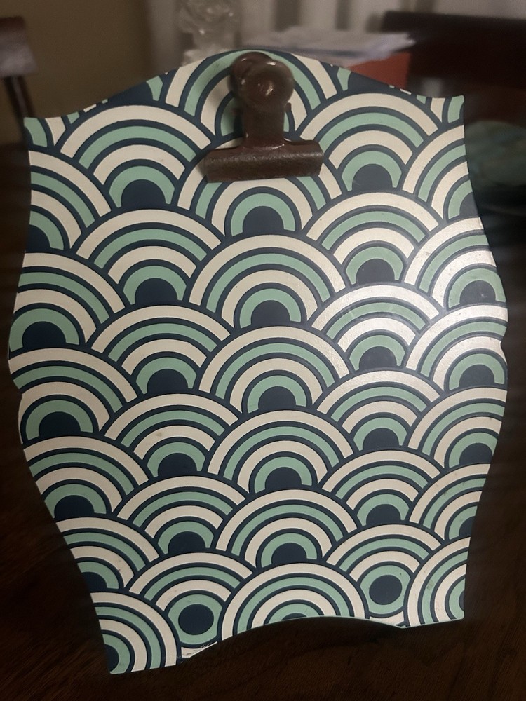 Decorative clipboard stand