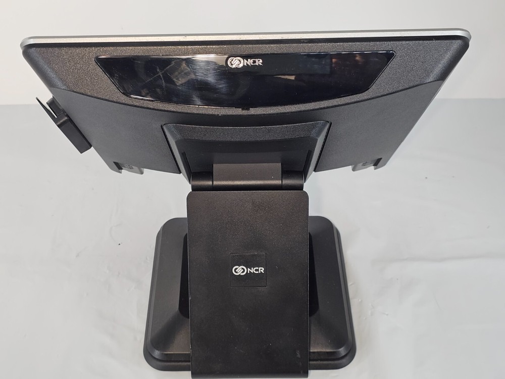 NCR 7761-8450-0000 TouchScreen POS System