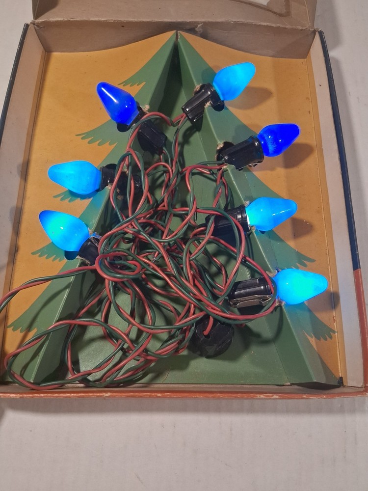 Crown Christmas Light String Strand with C 7.5 Box Bulbs Working GE Antique