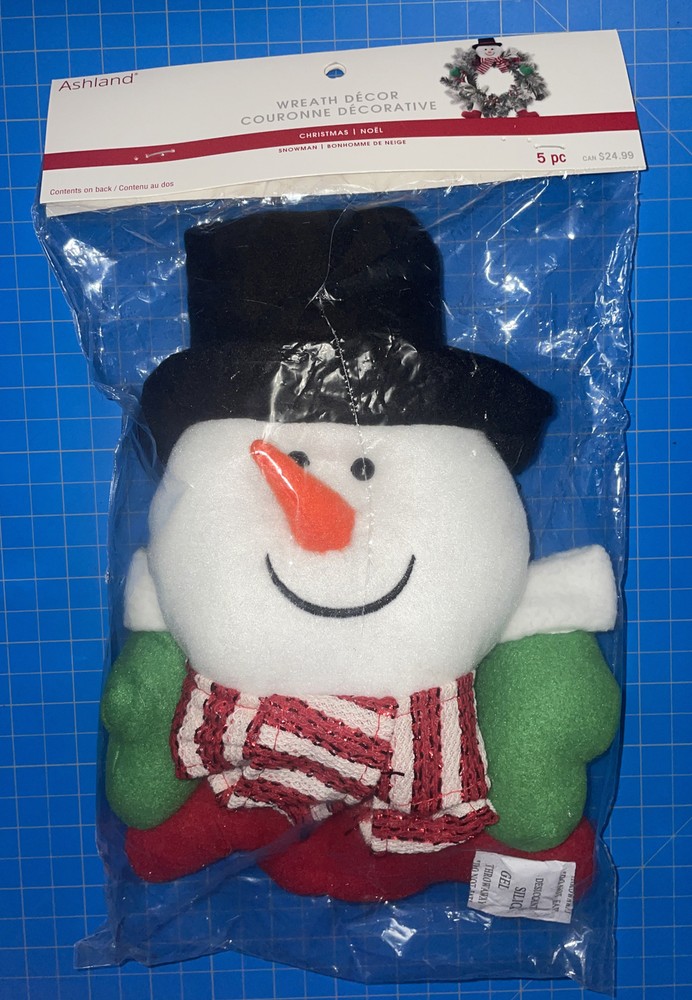 Ashland Wreath Decor Snowman 5 Pieces