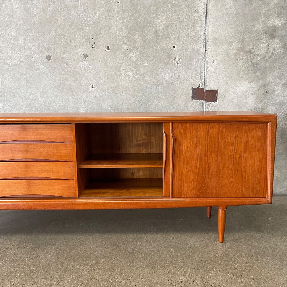 Mid Century Danish Modern Teakwood Sideboard