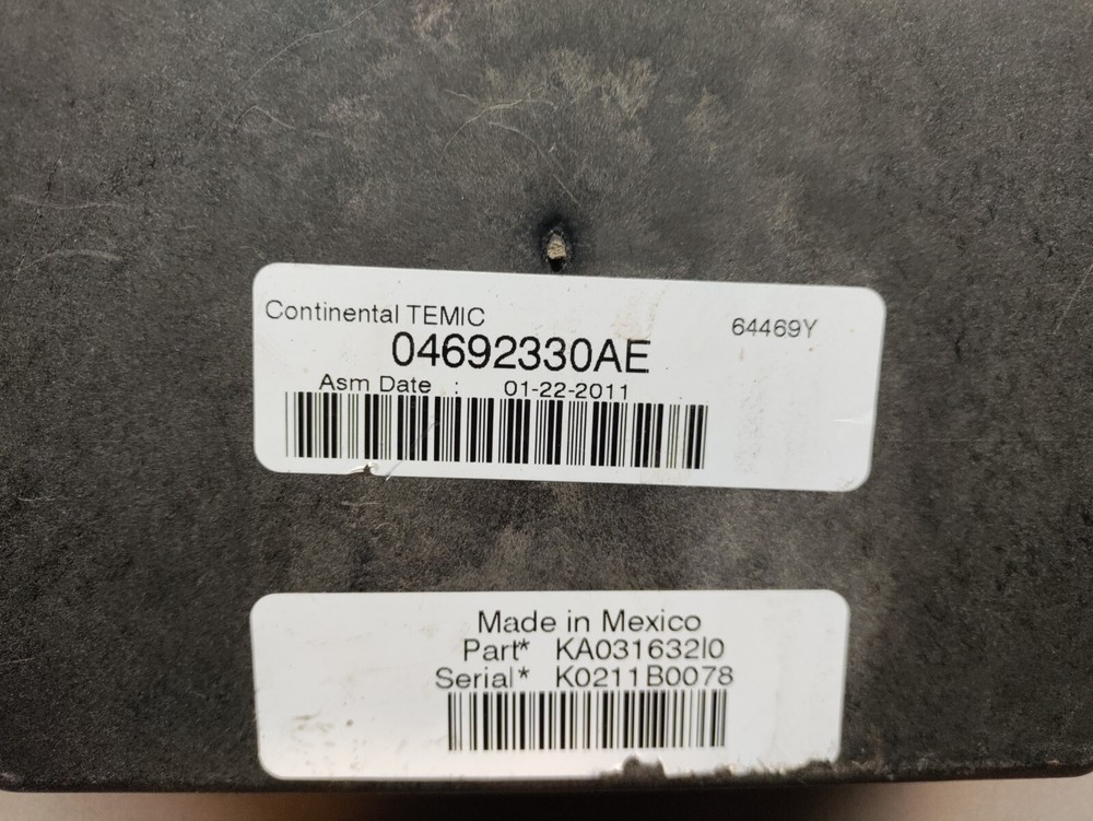 2011 Jeep Liberty Dodge Nitro Fuse Box 04692330AE