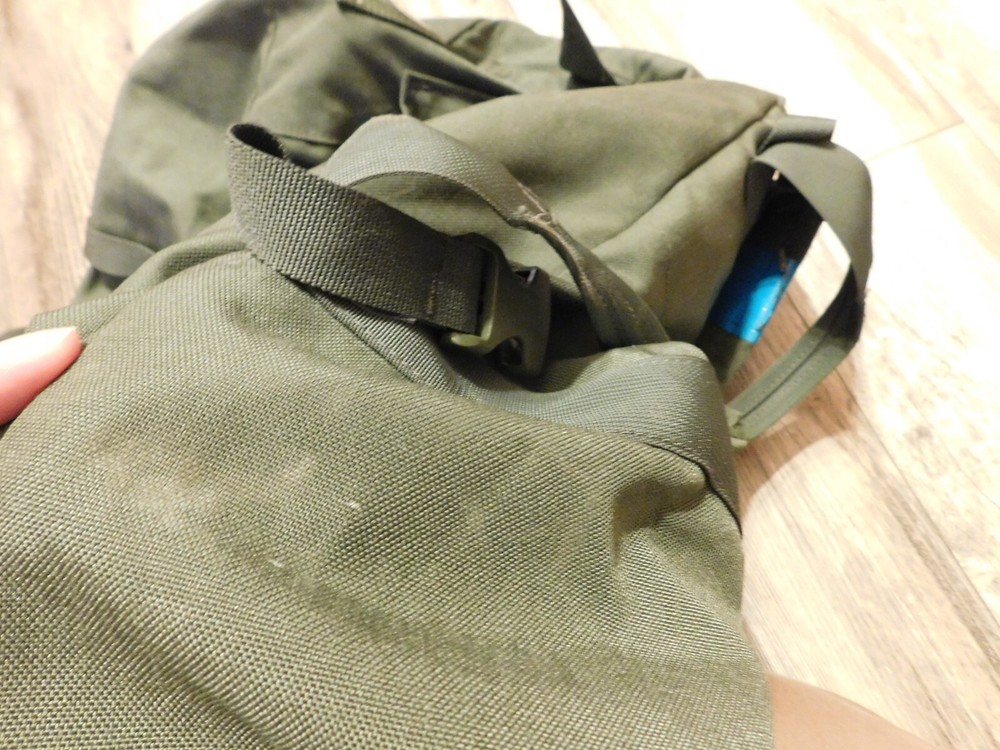 US MILITARY GREEN DUFFLE BAG