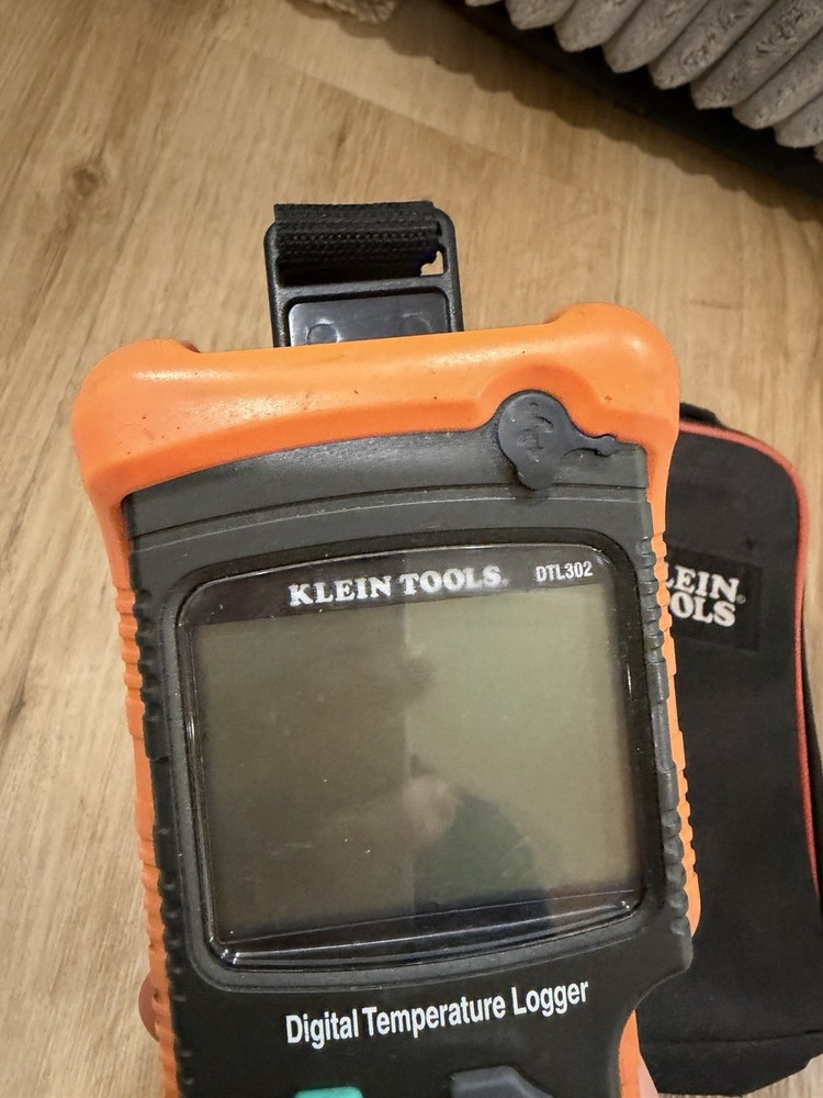 Klein Tools DTL302 - Dual Input Temperature Logger