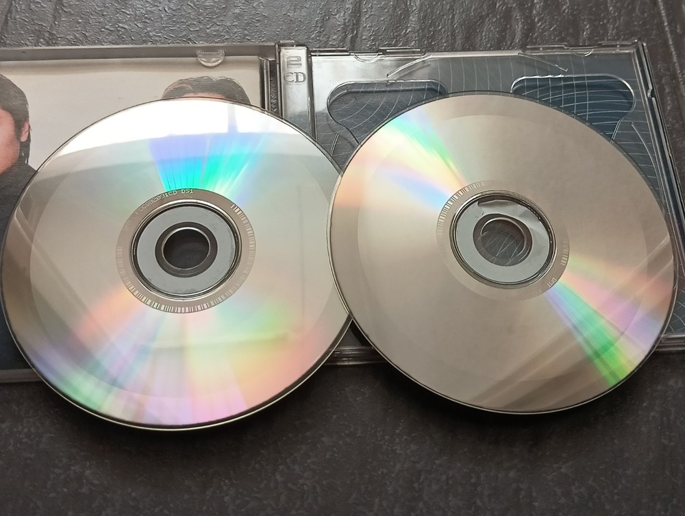 B- Dave Wang 王杰 =GIVING= 马来西亚版 2x CD Malaysia