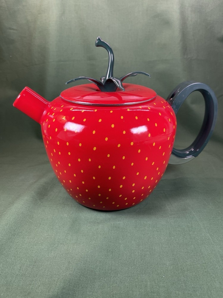 Vtg COPCO ENAMELWARE STRAWBERRY 2.5 Quart - Tea Kettle *Missing Whistle Cap*