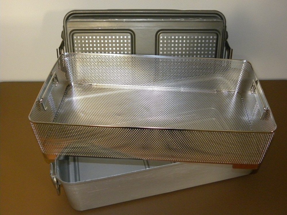 V. Mueller Genesis CD3-9CDL 23"x12"x9" Solid Sterilization Container w/ Basket