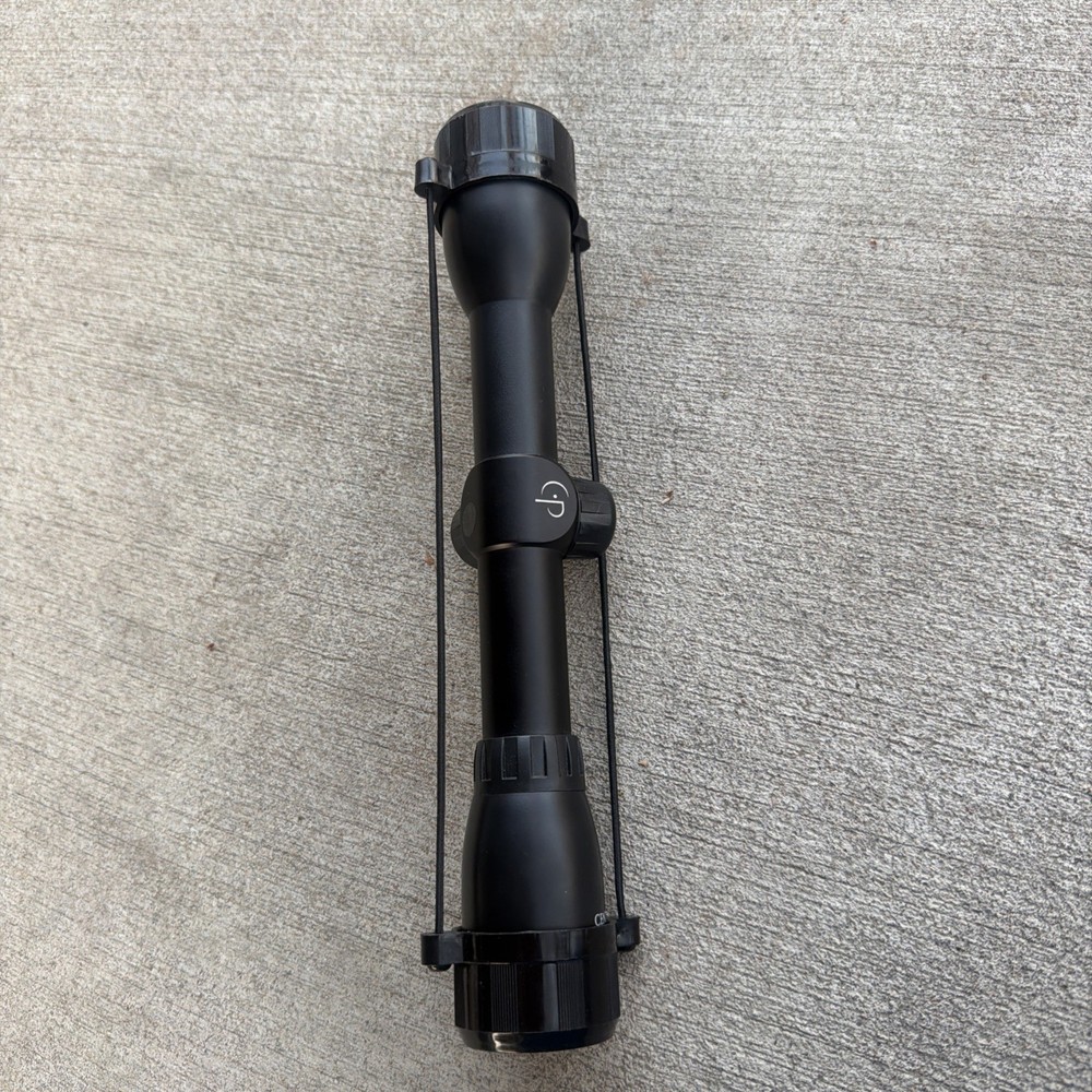 CENTER POINT HUNTING & OUTDOORS 4X32