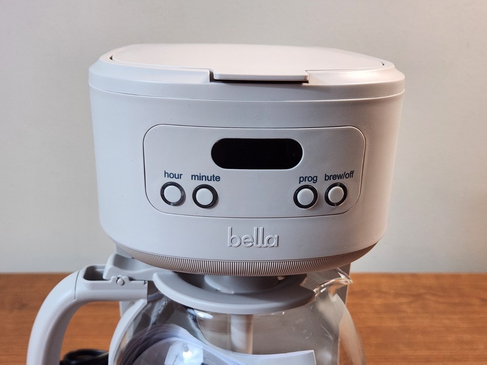 Bella 12 Cup Programmable Coffee Maker Model CMD1011-UL Beige New No Box