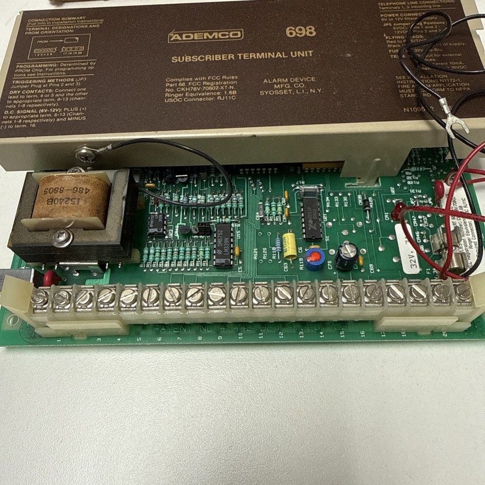 ADEMCO 698 SUBSCRIBER TERMINAL UNIT 32V 3A