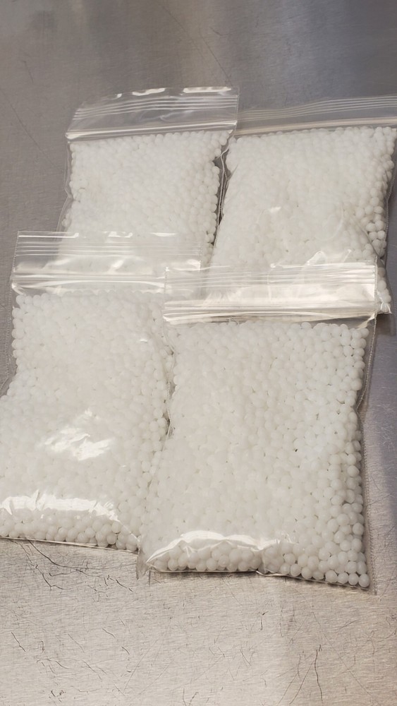 Thermoplastic Beads CAPA 6500 8 oz Moldable Plastic White Meltable Beads