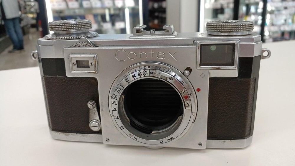 CON IIA black dial film camera