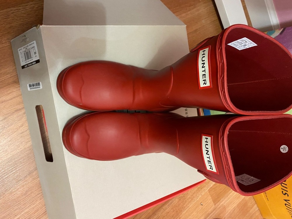 Hunter Red Rubber Waterproof rain boots 