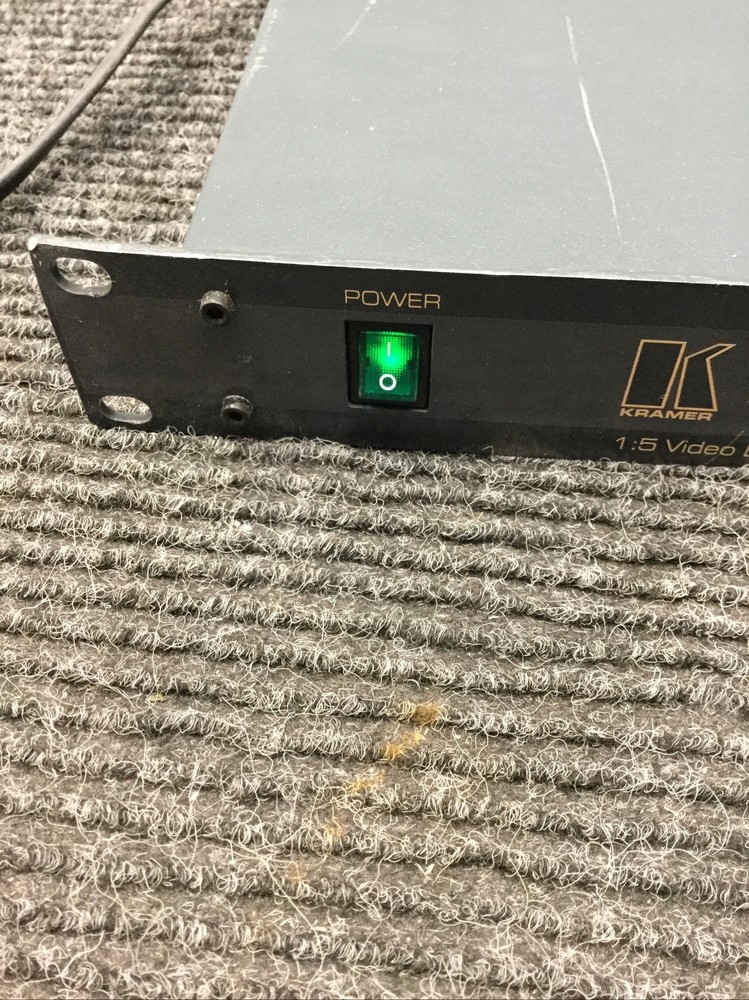 Used Kramer VM-1015 1.5 Video Distributor