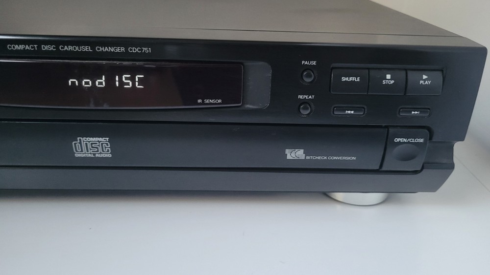 Philips CDC 751 Compact Disc Carousel Changer Tested Good Condition No Remote