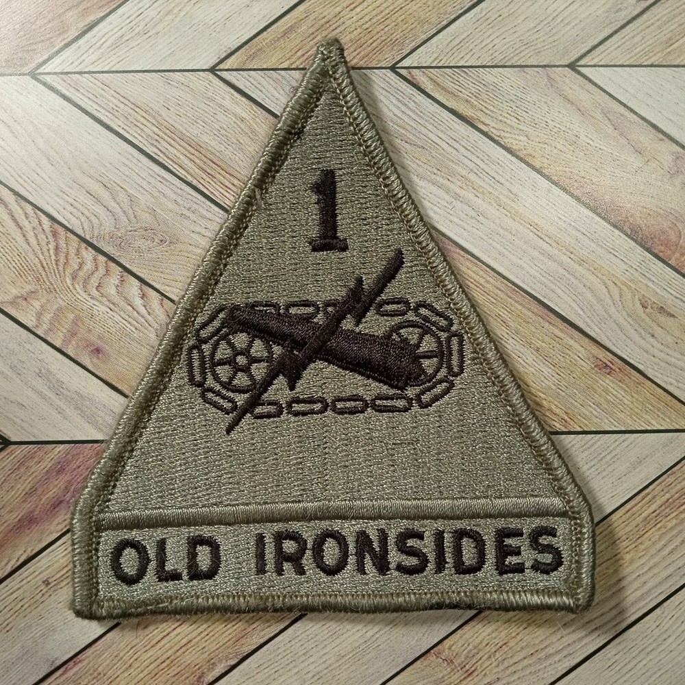 Army Patch:  1st Armored Division w/tab (1 piece) - subdued, merrowed edge