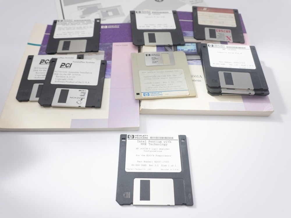 HP 16500C Logic Analyzer Mainframe Tested Disks Manuals Cables No Modules