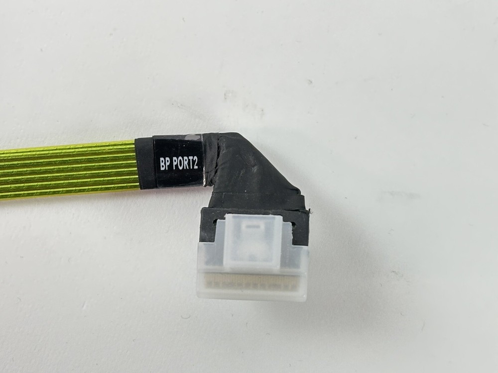 HPE P20864-001 Gen10+ TriMode 8SFF Backplane to Type-p SR Controller Cable DL360