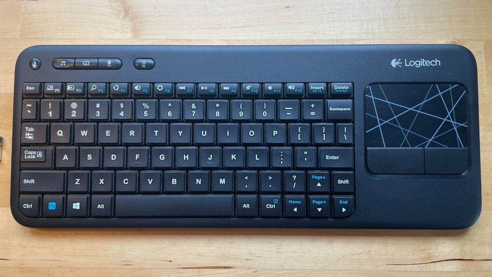 Logitech K400r Wireless Keyboard Built-In Multi-Touch Touchpad w/ Dongle