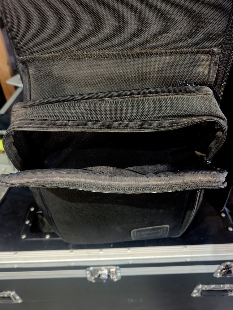 Jelco Wheeled Travel Case