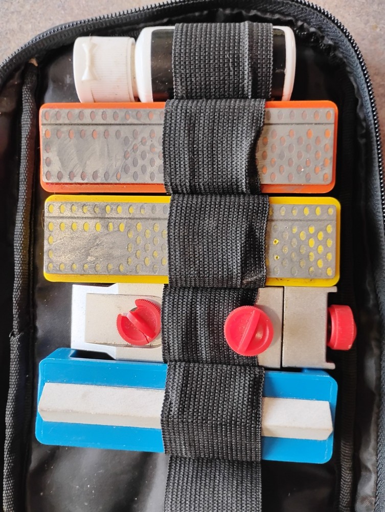 Smith's knife sharpener kit