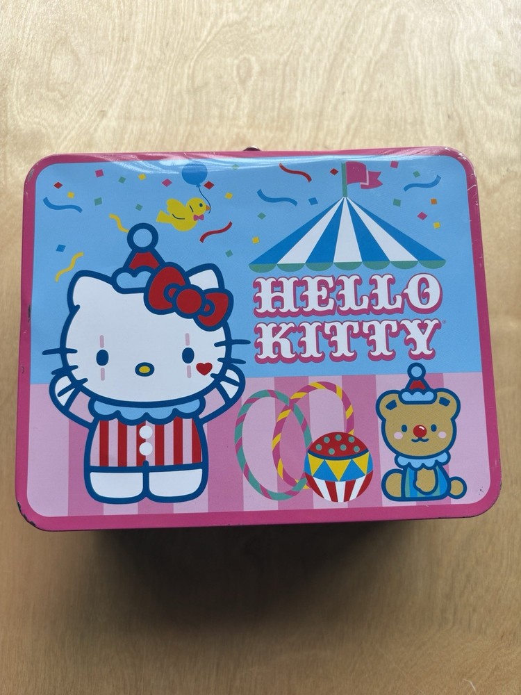 Hello Kitty Circus Theme Metal Lunch Box - Read Description