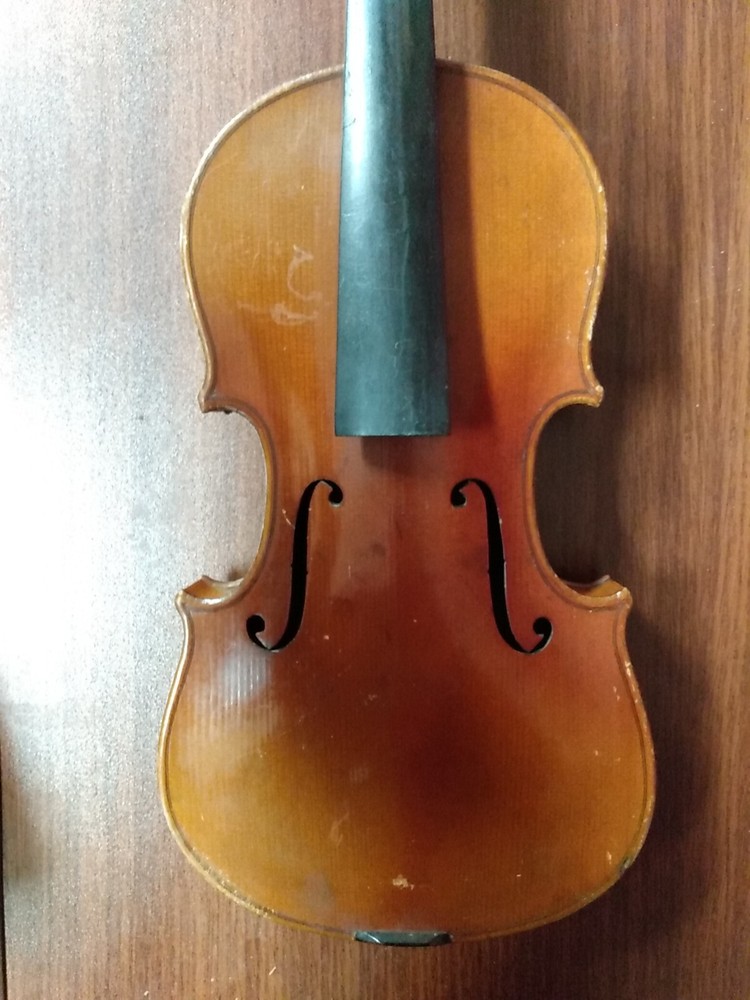Nice Bohemian Violin