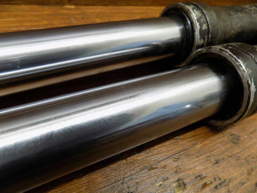 KAWASAKI GT750 FRONT FORK LEGS
