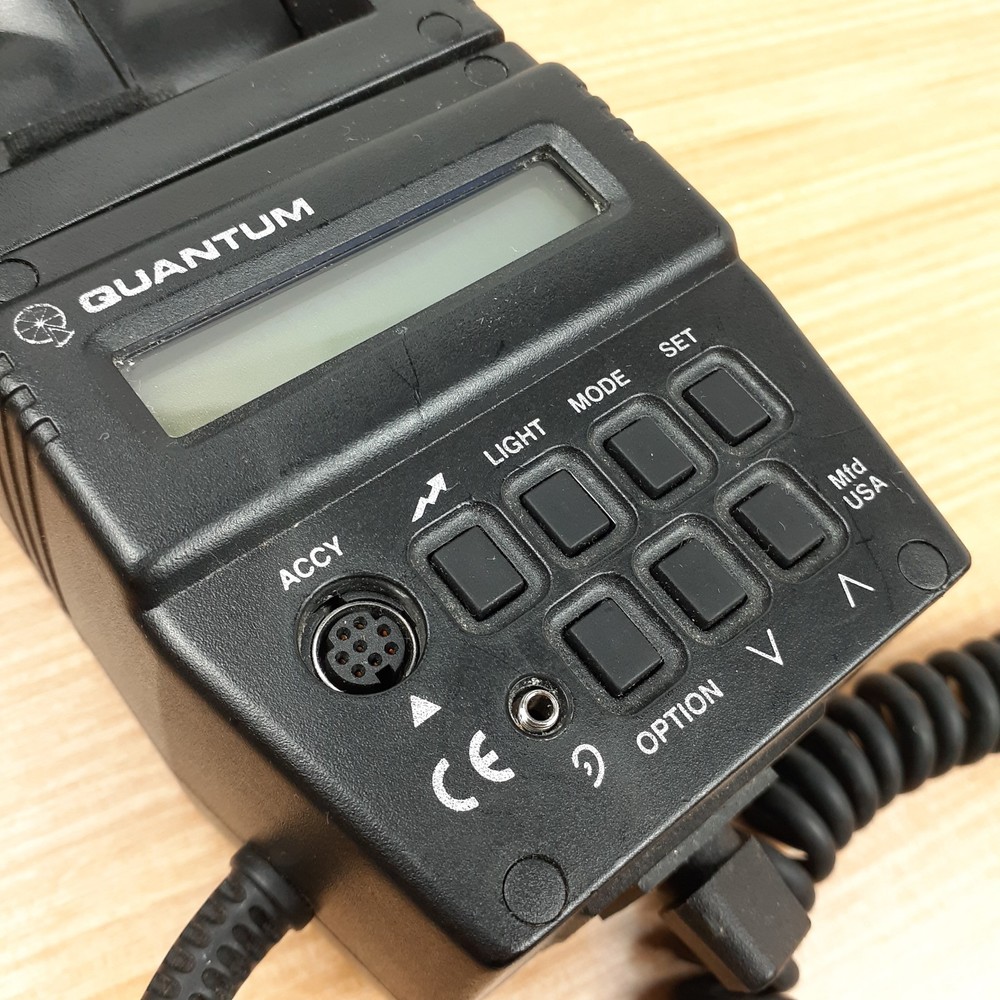 Quantum Instruments Qflash Model T3D-R Flash UNTESTED No Bulb