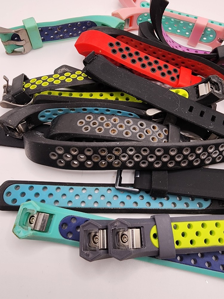 lot of fitbit bands