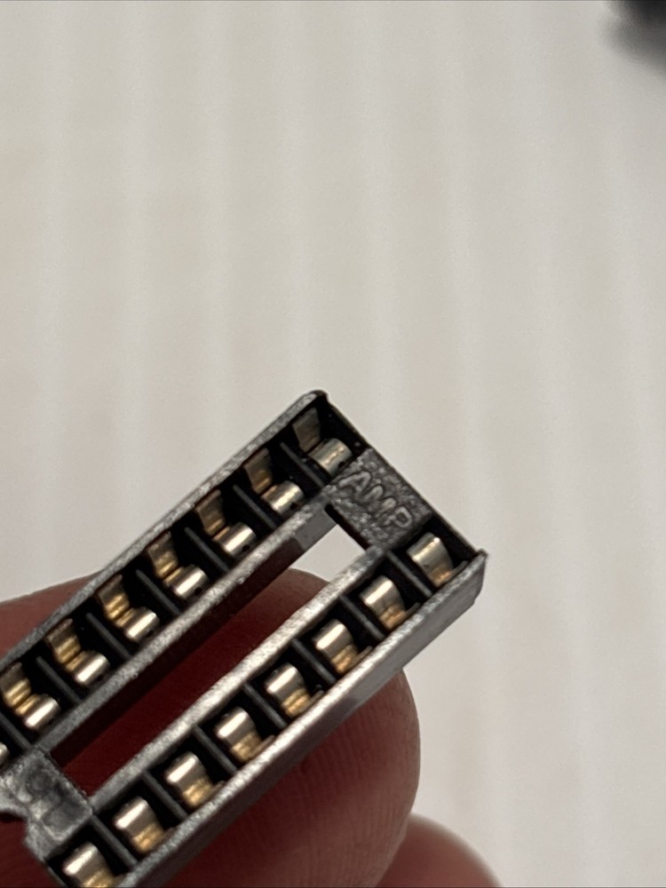 3 Pcs AMP CONNECTOR 16-PIN IC SOCKET DIP BOTTOM