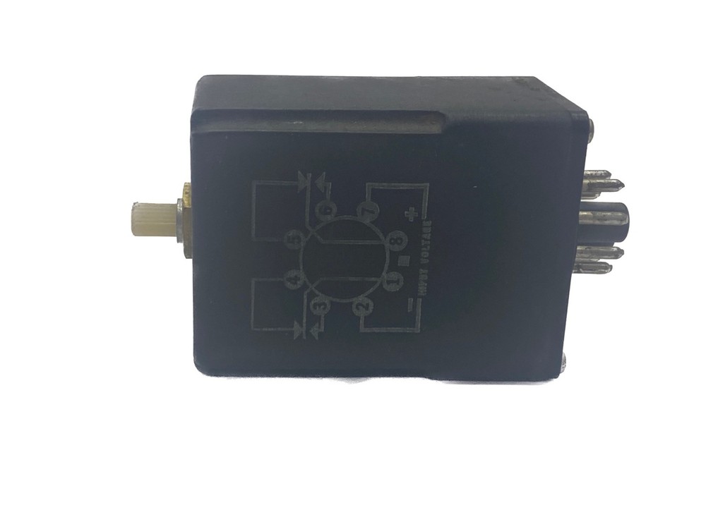USED PS Syracuse Electronics 115VAC/DC 5 Sec Range 8 Pin Time Delay Relay
