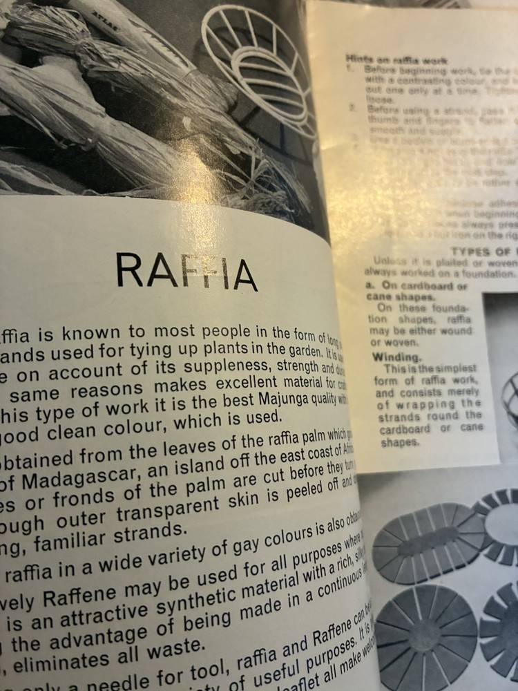 Vintage Raffia Makers Booklet Guide