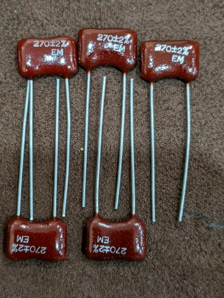 EM capacitor 270pf +/- 2% Dipped - Brown Coated (5pcs)