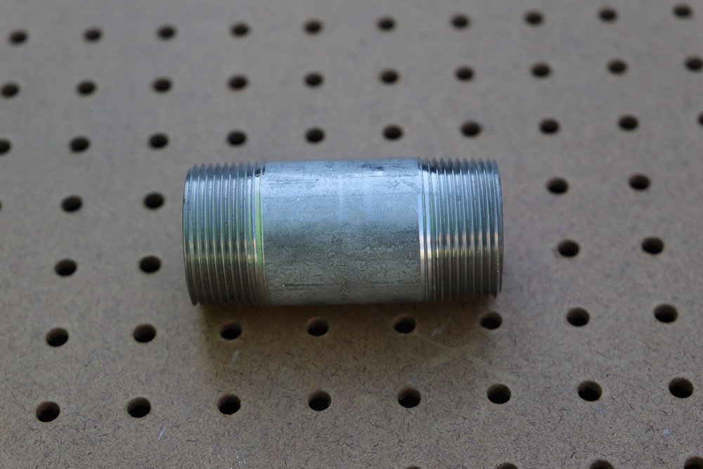 STAINLESS STEEL BARREL PIPE NIPPLE THREADED