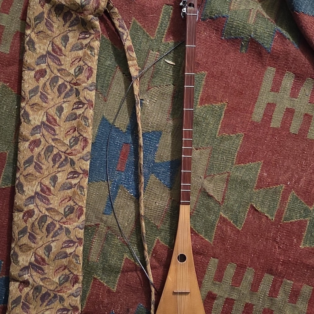 strum stick