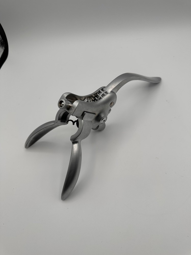 Lever Arm Rabbit Style Wine Bottle Corkscrew Opener Tool Silver